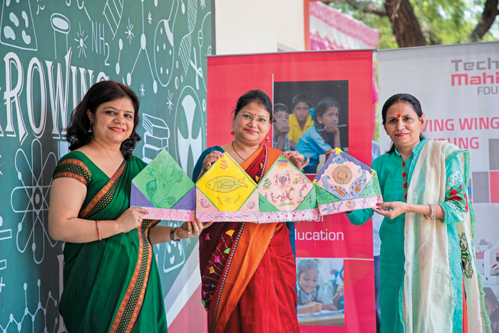 The primary teachers of the government schools in the two municipalities (North Delhi Municipal Corporation and East Delhi Municipal Corporation) have immensely benefitted from
the activities planned by the associates of the Foundation at the In-Service Teacher Education Institute (ITEI, teacher training institute).